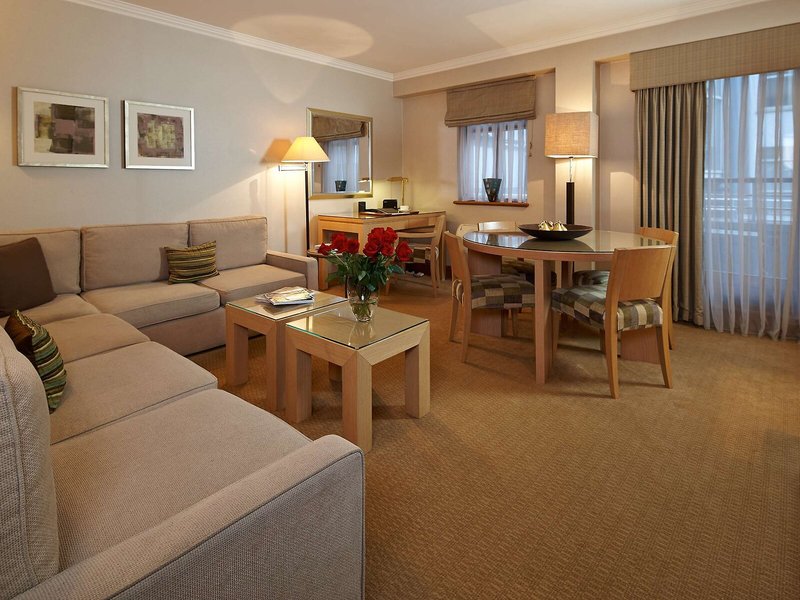 Cheval Knightsbridge 9