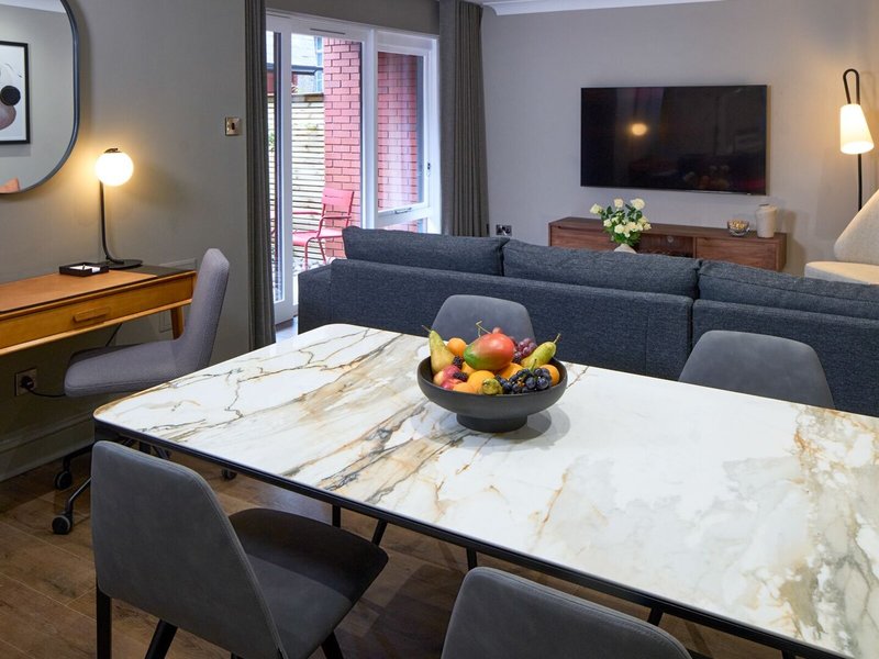 Cheval Knightsbridge 11