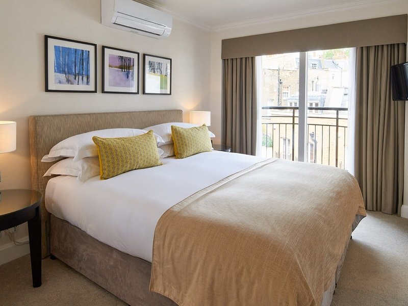 Cheval Knightsbridge 34