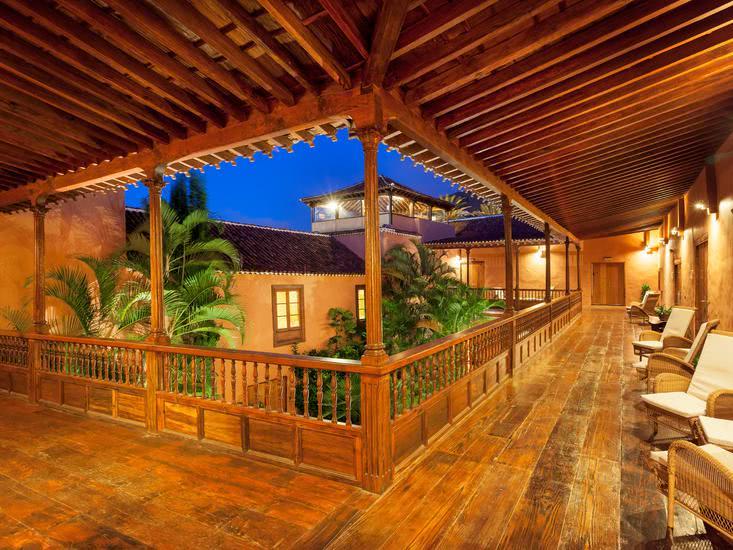 Alexandre Hotel Gala 3