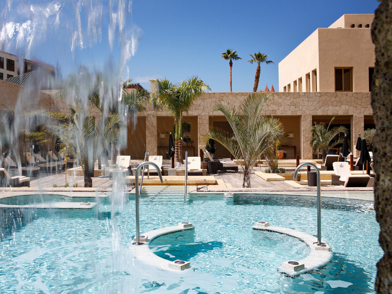 Bahia Del Duque Resort 6