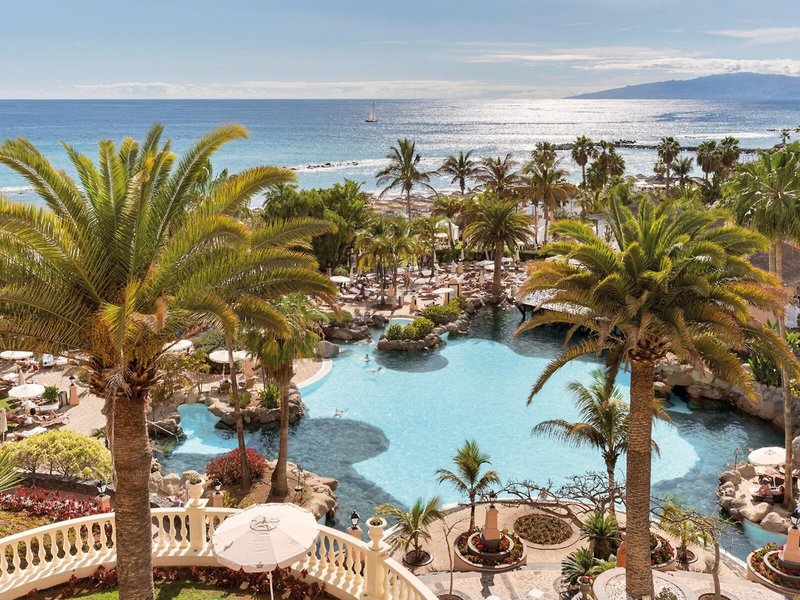 Bahia Del Duque Resort 8