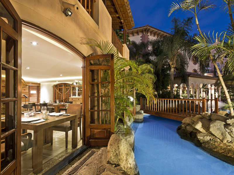 Bahia Del Duque Resort 23