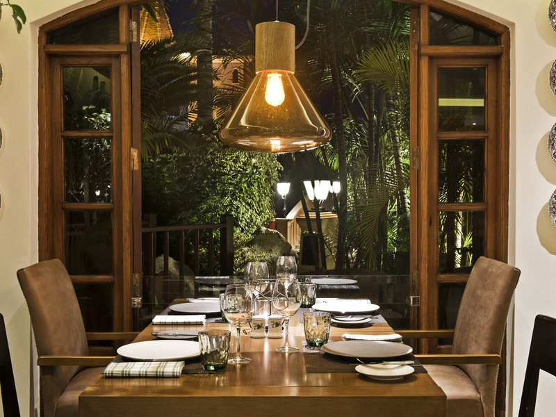 Bahia Del Duque Resort 24