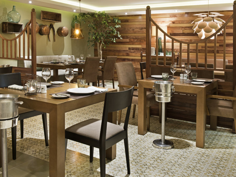 Bahia Del Duque Resort 25