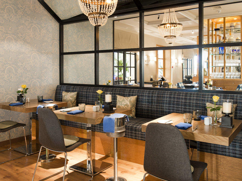 Bahia Del Duque Resort 32