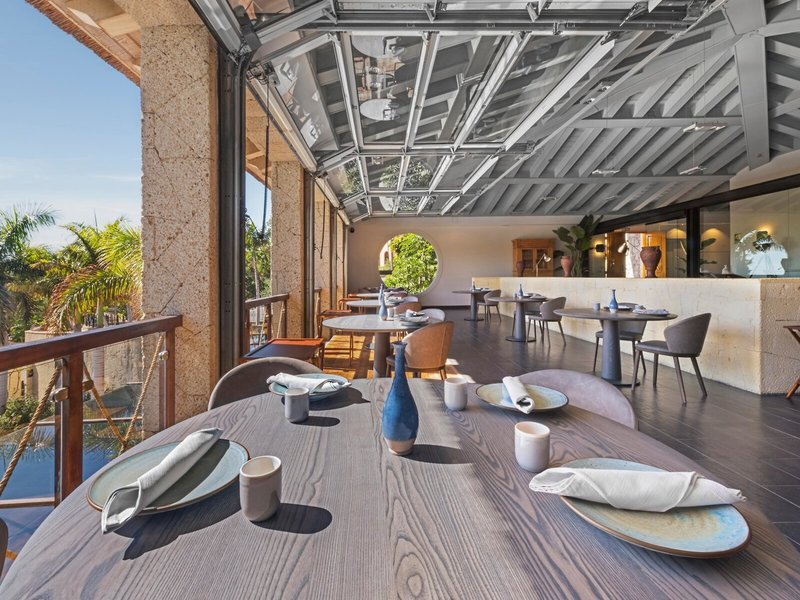 Bahia Del Duque Resort 38