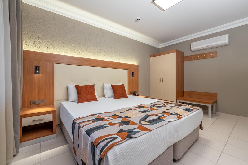 Villa Sun Flower Aparts & Suites 43 - Room Example