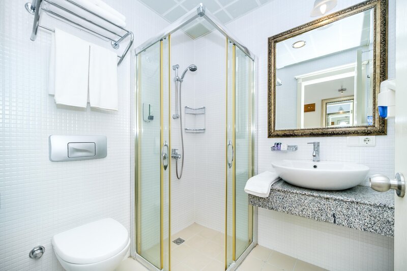 Villa Sun Flower Aparts & Suites 60 - Bathroom Example