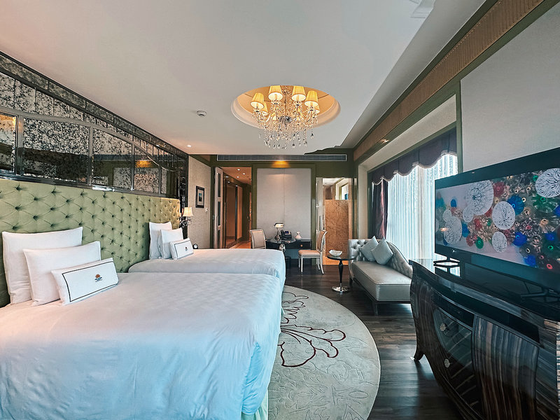 The Reverie Saigon 21