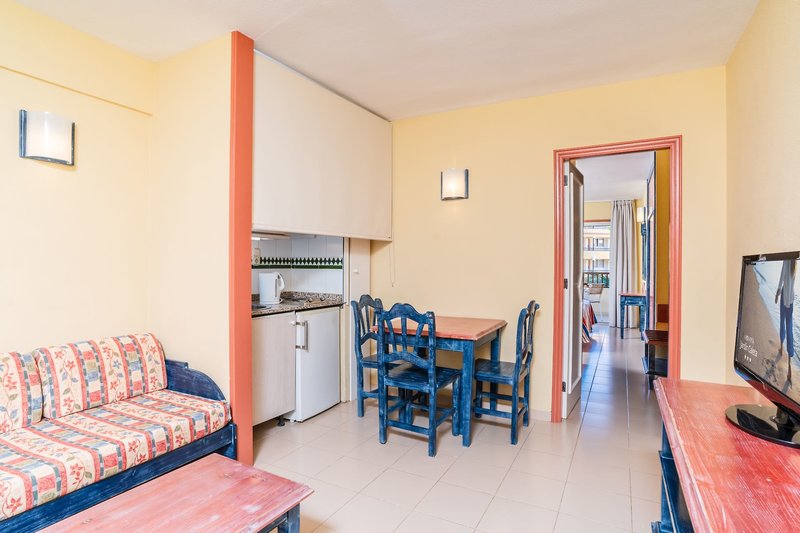 Hovima Jardin Caleta 12