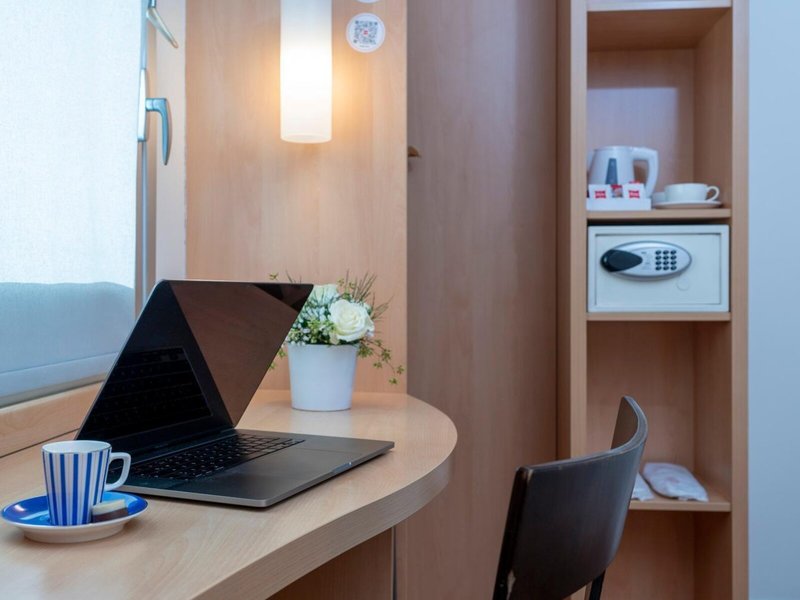 ibis Izmir Alsancak 11