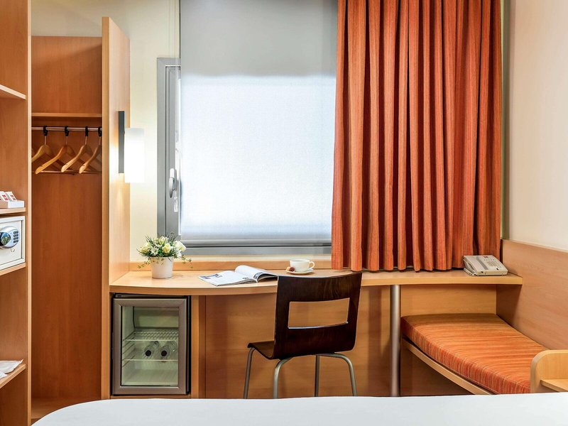 ibis Izmir Alsancak 21
