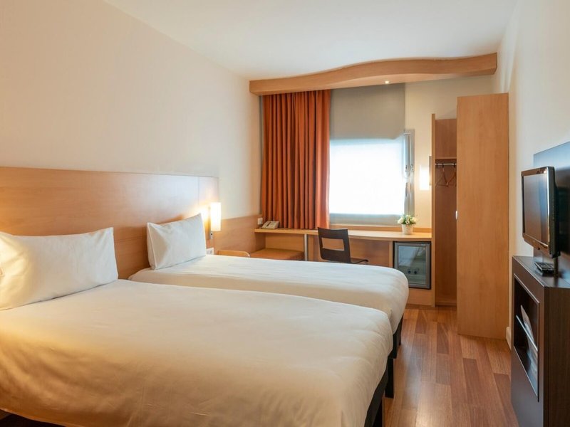 ibis Izmir Alsancak 28