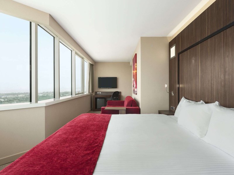 Ramada Encore Izmir 35