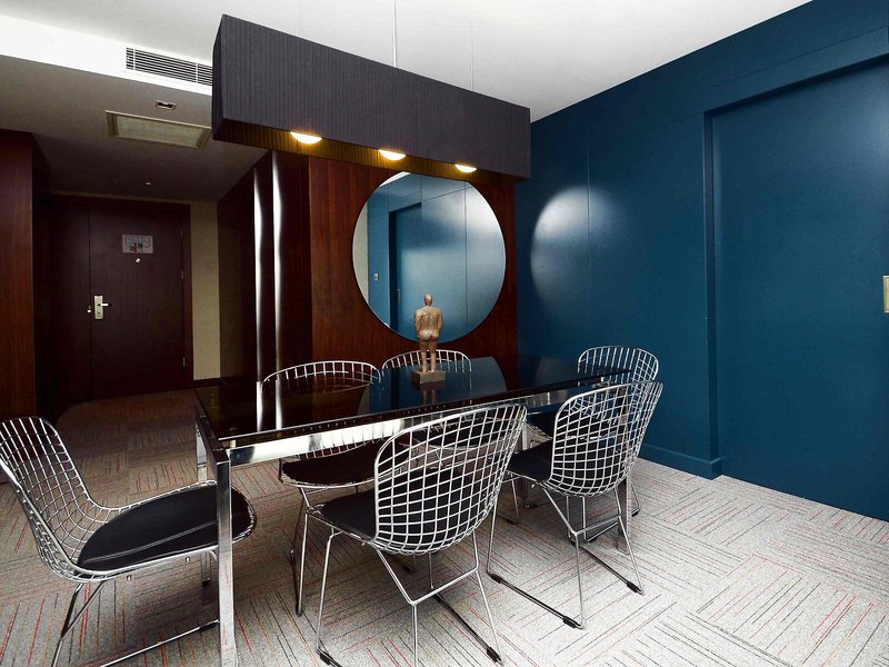 Ramada Encore Izmir 36