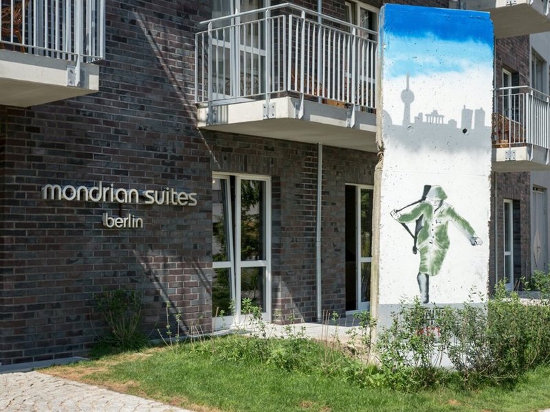 mondrian suites berlin checkpoint charlie 3