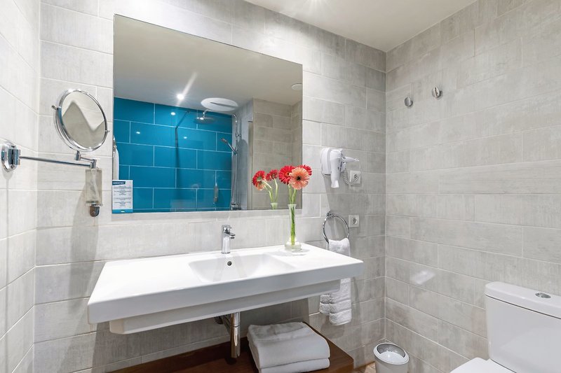 HOVIMA La Pinta Beachfront Family Hotel 8