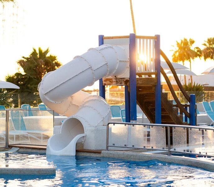 HOVIMA La Pinta Beachfront Family Hotel 10