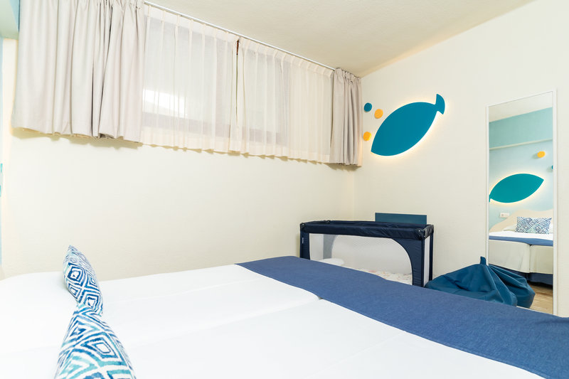 HOVIMA La Pinta Beachfront Family Hotel 26