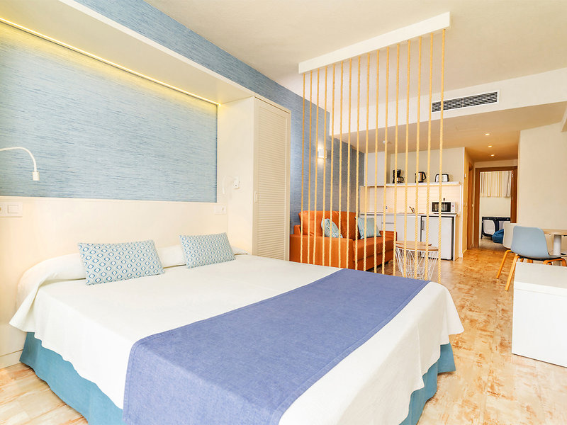 HOVIMA La Pinta Beachfront Family Hotel 9