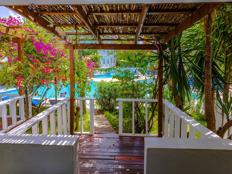 Ocean Point Resort & Spa 31