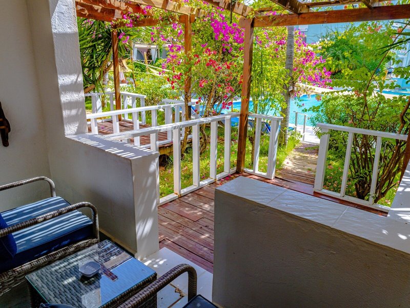 Ocean Point Resort & Spa 34