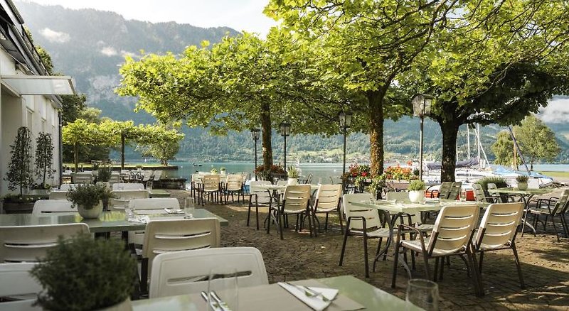 Neuhaus zum See Hotel & Restaurant 1