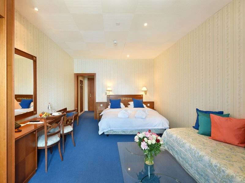 Golf Hotel Rene Capt 48