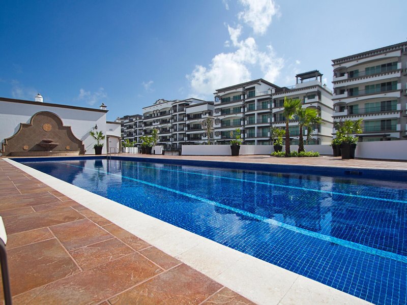 Grand Residences Riviera Cancun, a Registry Collection Hotel 2