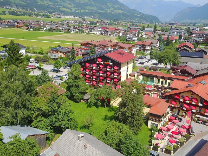 Bachmayerhof & Nebenhäuser 5
