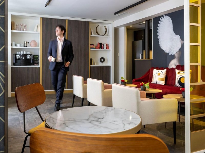Hotel Nude Paris 4