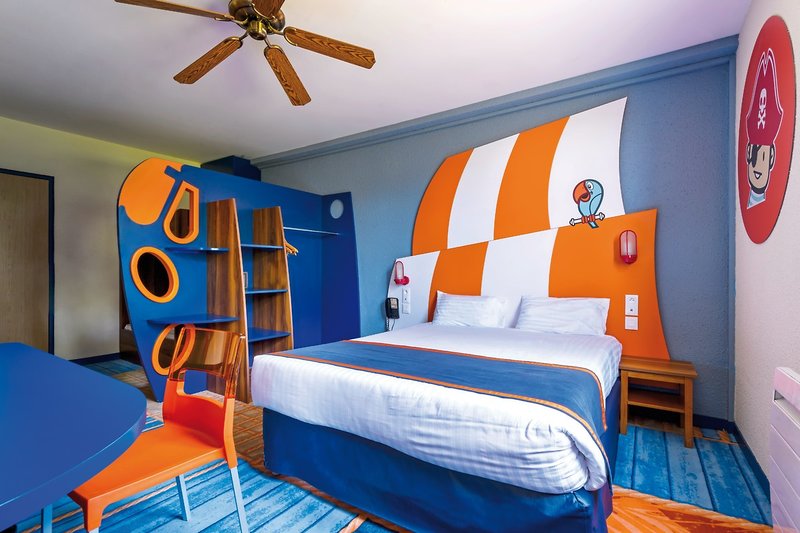 Algonquin´s Explorers Hotel at Disneyland Paris 4 - Room Example