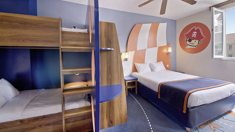 Algonquin´s Explorers Hotel at Disneyland Paris 6 - Room Example