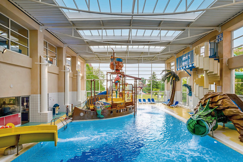 Algonquin´s Explorers Hotel at Disneyland Paris 14 - Indoor Pool