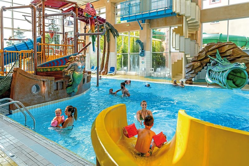 Algonquin´s Explorers Hotel at Disneyland Paris 15 - Indoor Pool