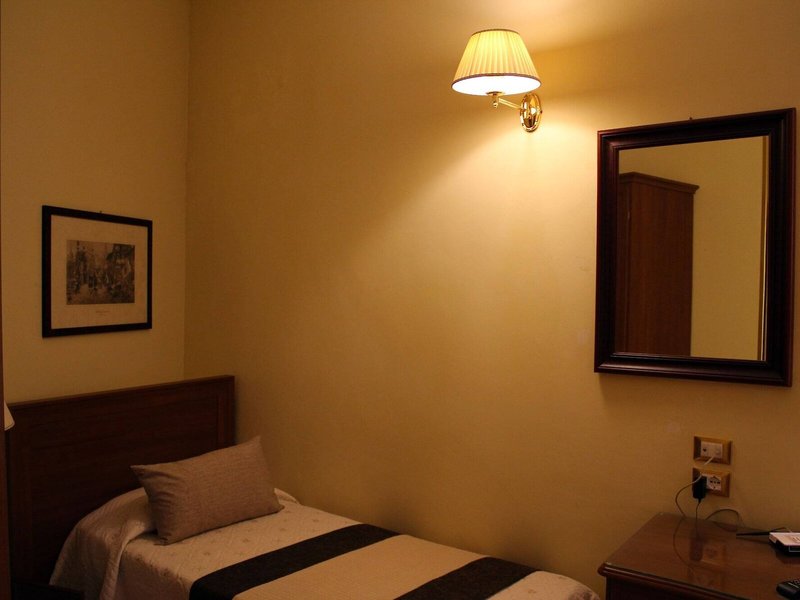 San Andrea degli Armeni 9