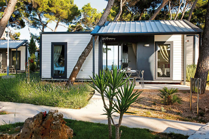 Waterman Beach Village 13 - Garden