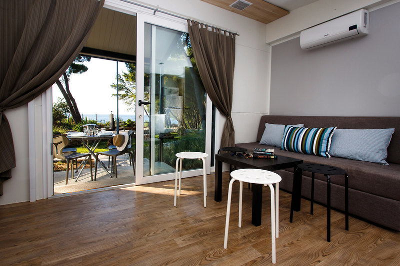 Waterman Beach Village 18 - Room Example