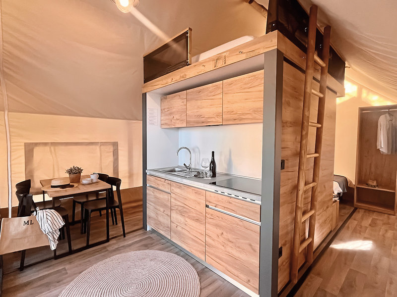 Waterman Beach Village 32 - Room Example