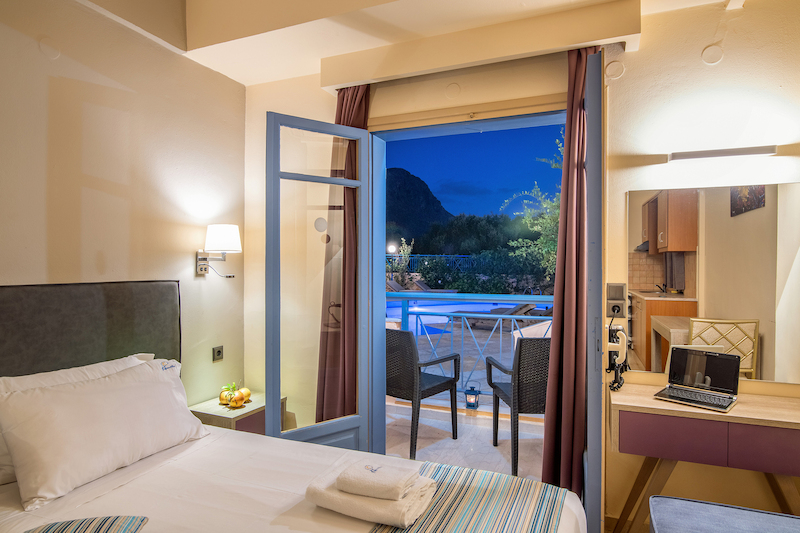 Kleanthi Studios & Apartments 6