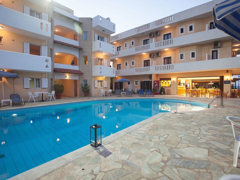 Dimitra Hotel & Apartments 12