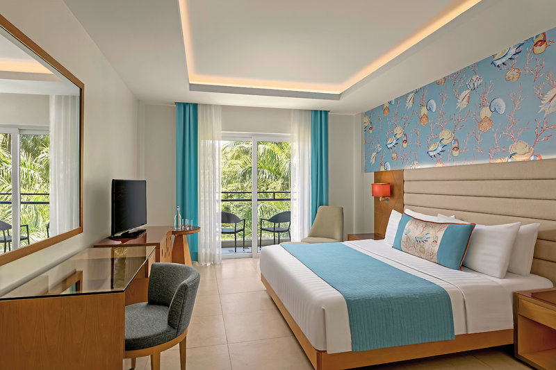 Mövenpick Resort and Spa Boracay 7
