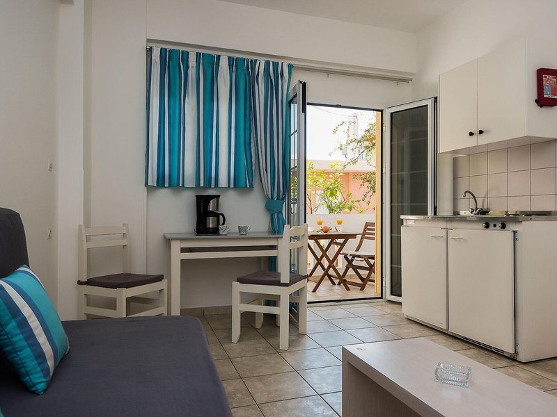 Diamond Apartments & Suites 13