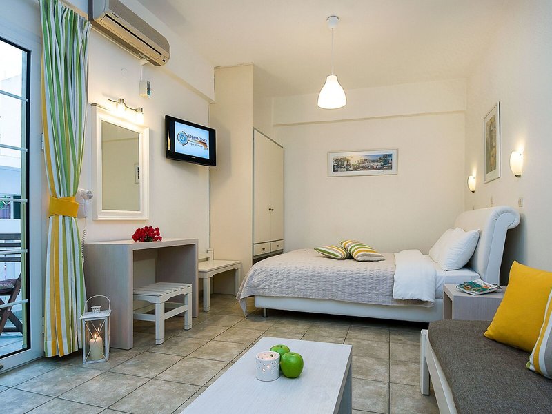 Diamond Apartments & Suites 18