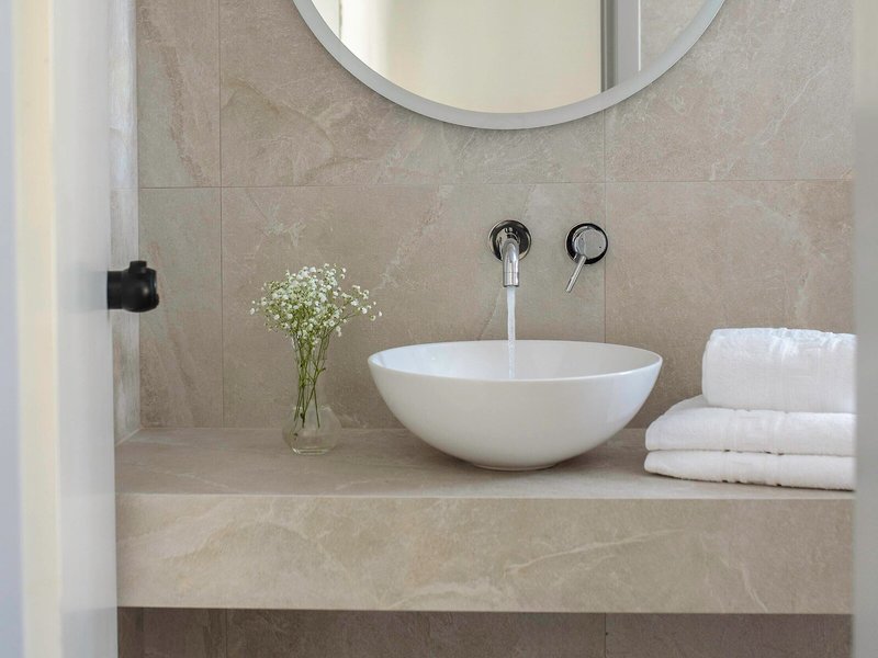 Diamond Apartments & Suites 25