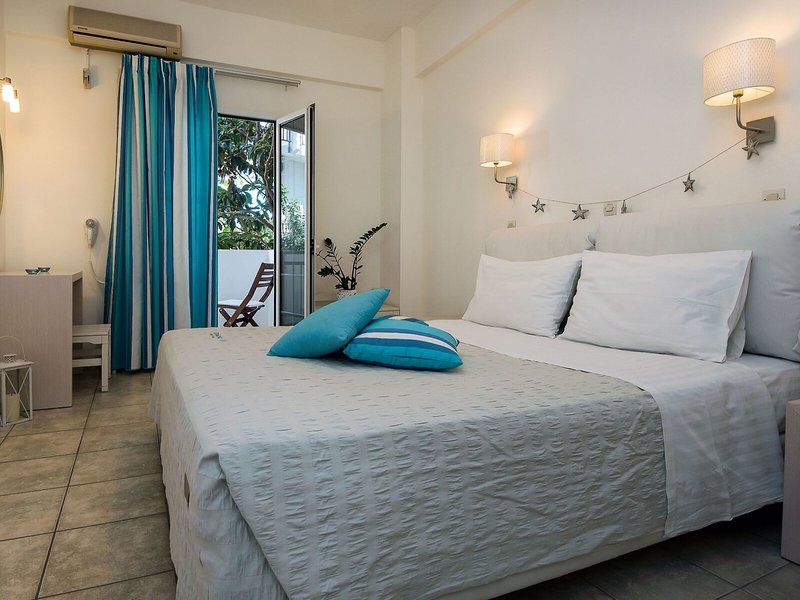 Diamond Apartments & Suites 29