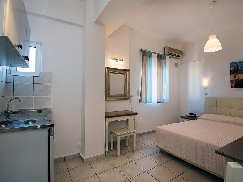 Diamond Apartments & Suites 44