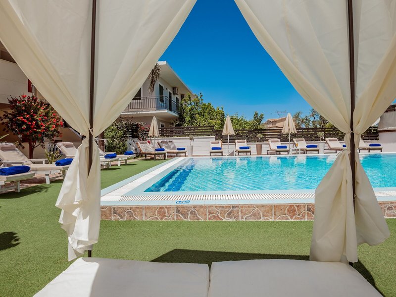 Oscar Villa & Studios 11