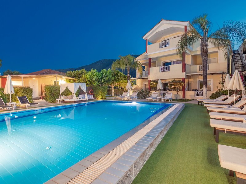 Oscar Villa & Studios 18